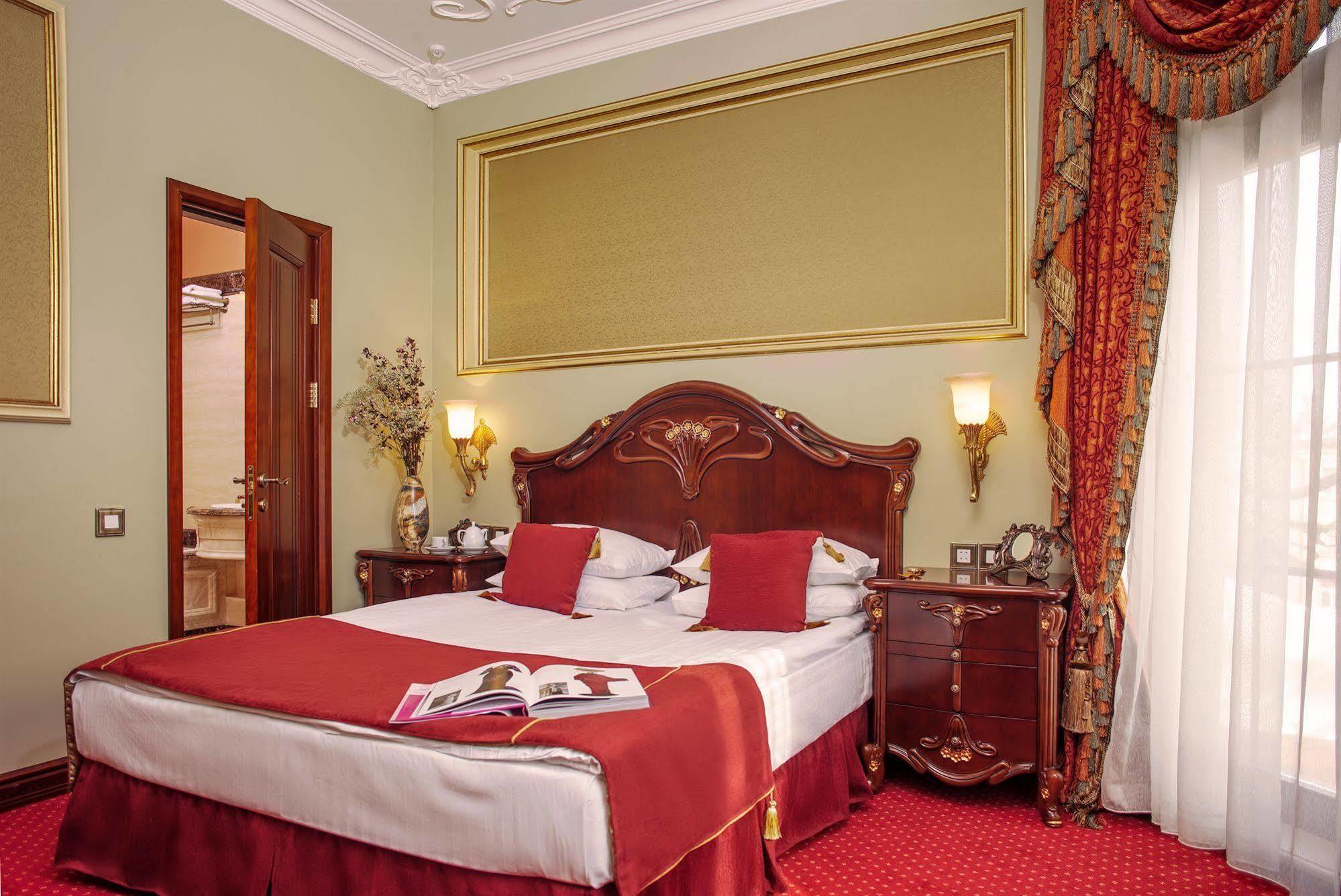 Staro Hotel 4*