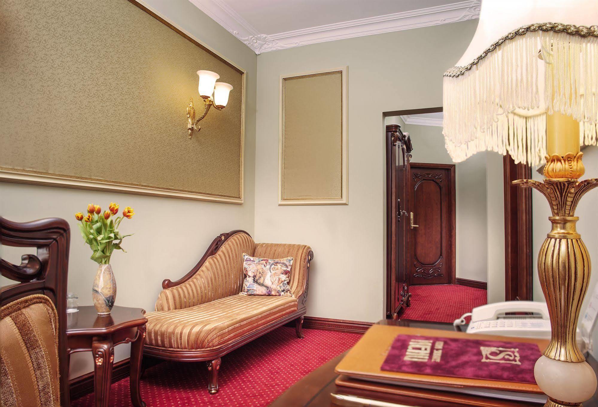 Staro 4* Kyiv